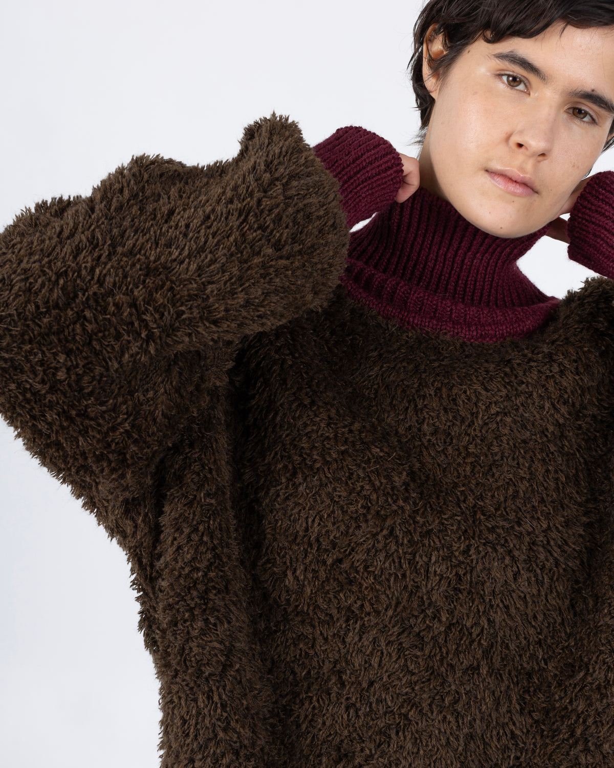 Bao Sweater, Earth