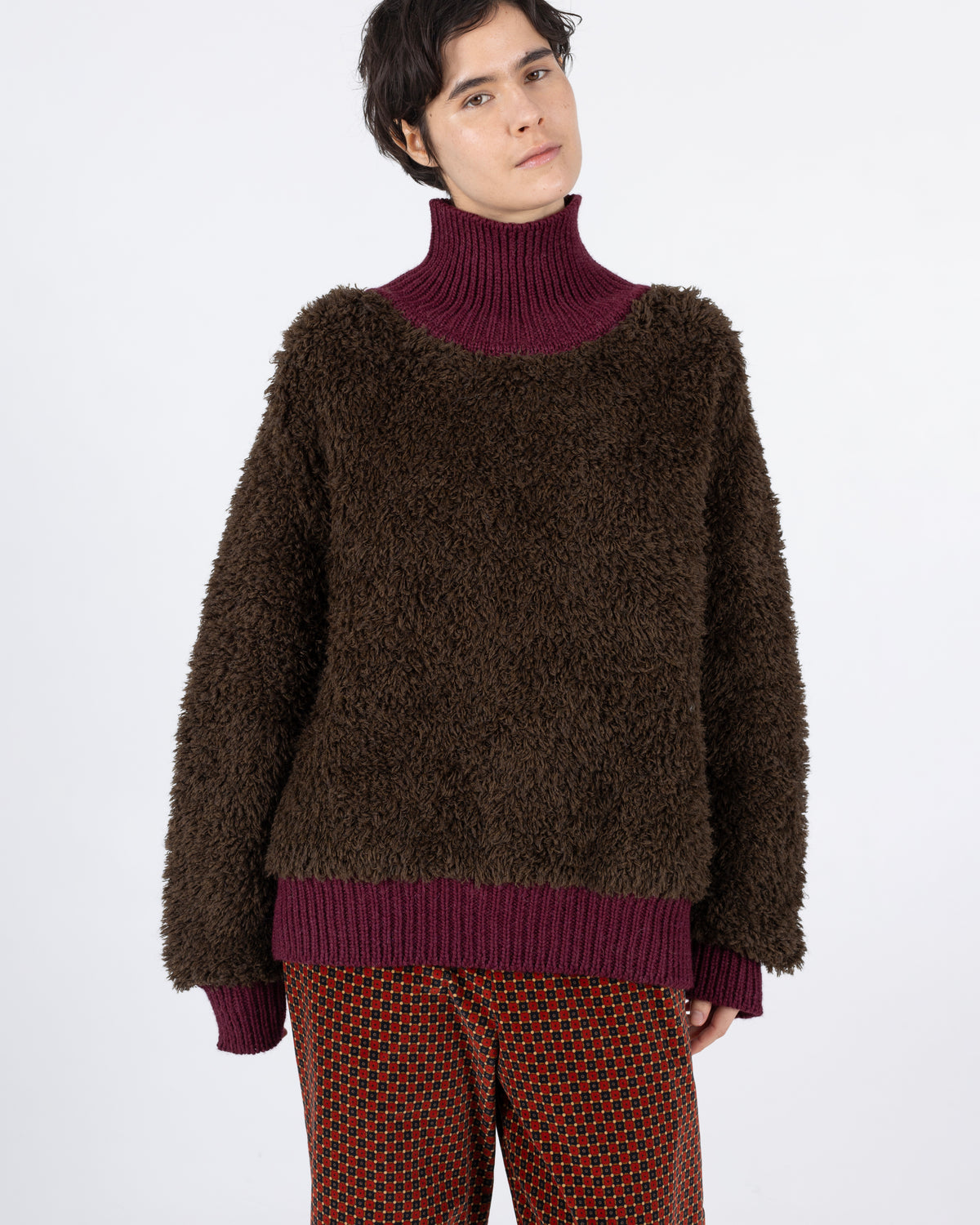 Bao Sweater, Earth