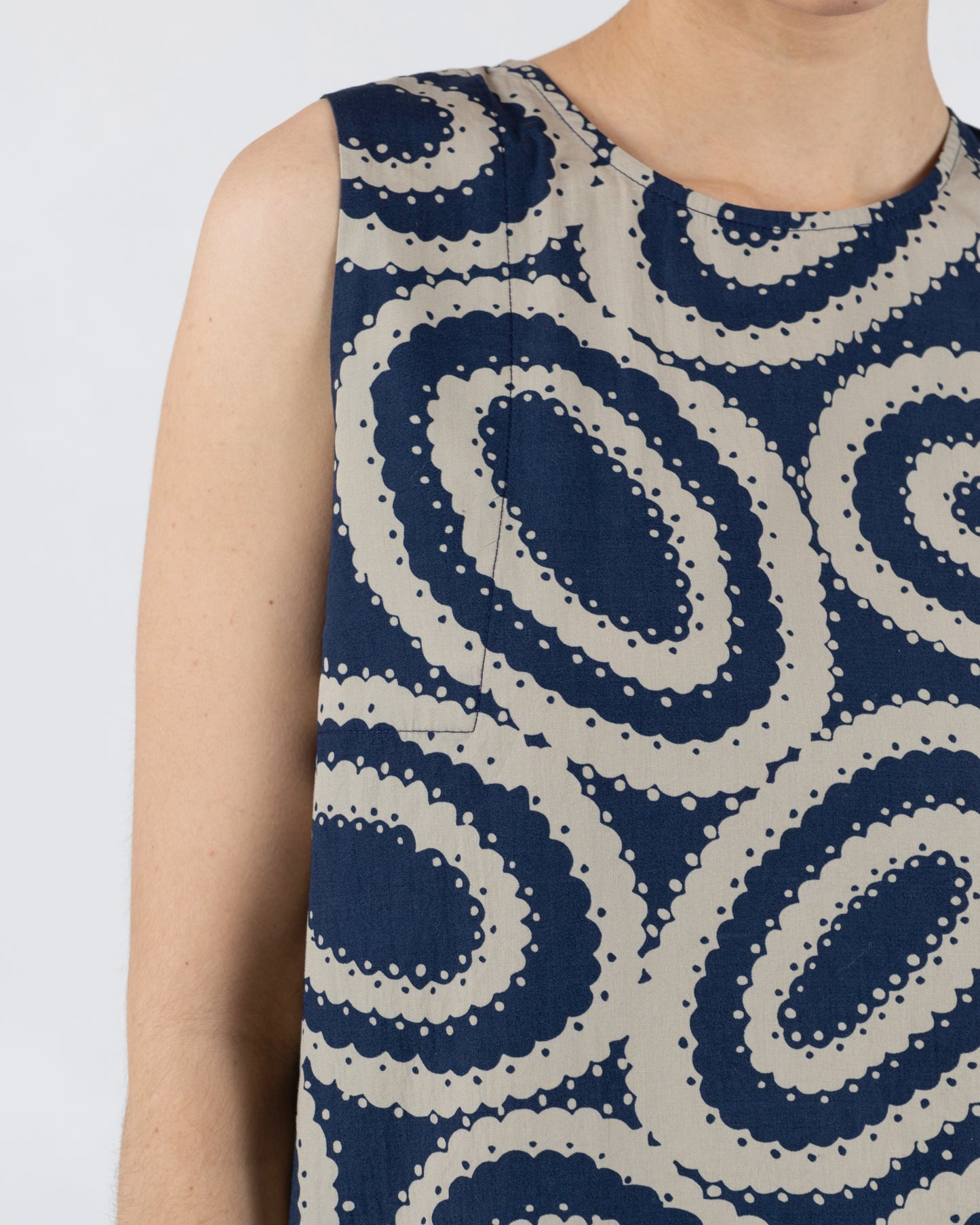 Kate Mini, Doilies Print