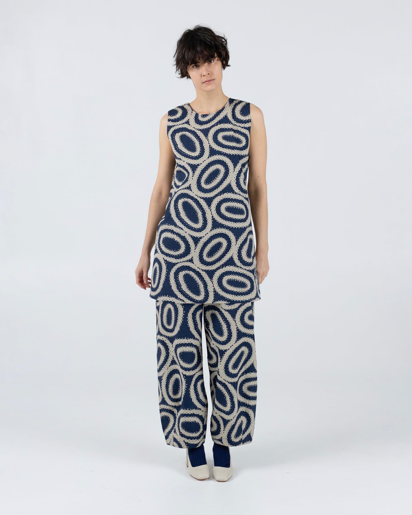 Kate Mini, Doilies Print