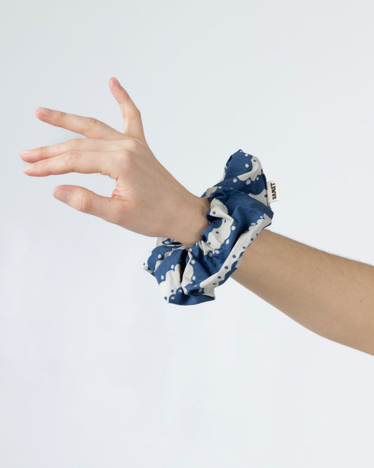 Scrunchie, Doilies Print