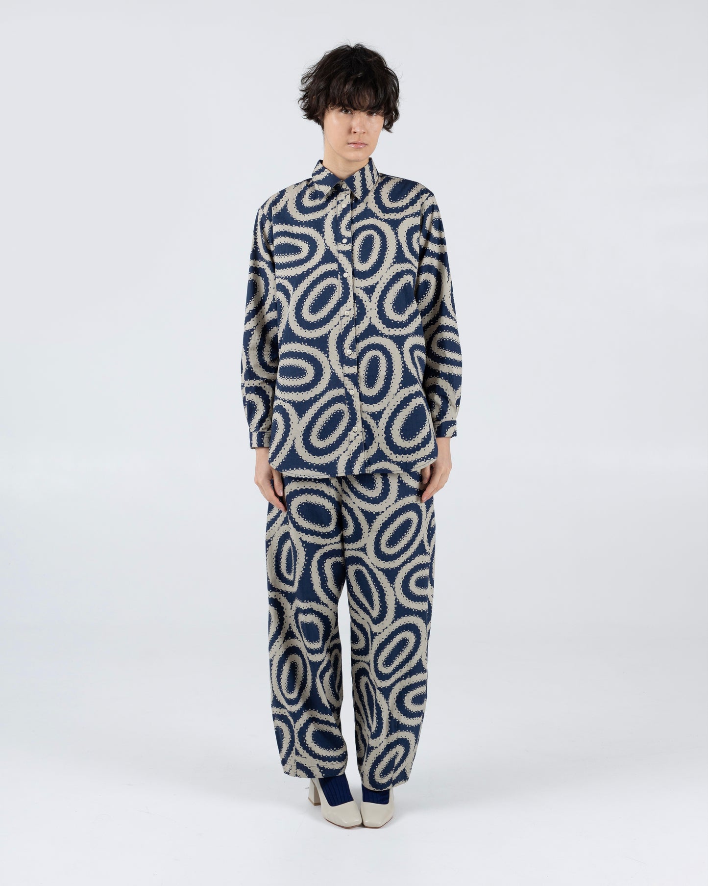 Yibi Pant, Doilies Print
